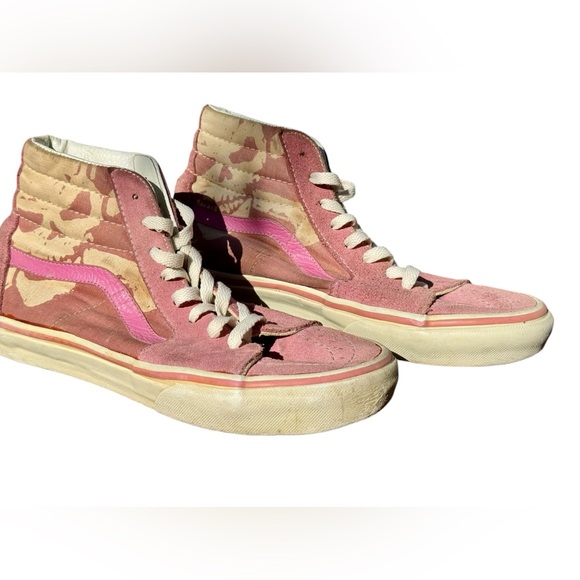 Vintage Vans Special Edition Pink Skull Sneakers - Picture 1 of 5
